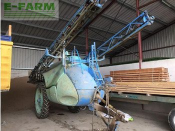 Tažený postřikovač BERTHOUD