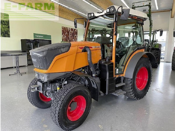 Traktor FENDT 200 Vario