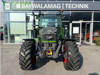 Traktor FENDT 211 Vario