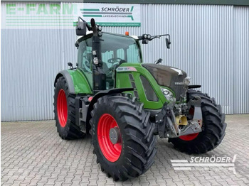 Traktor FENDT 720 Vario