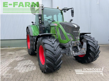 Traktor FENDT 724 Vario