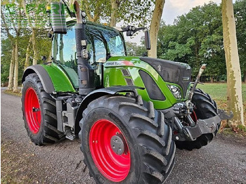 Traktor FENDT 718 Vario