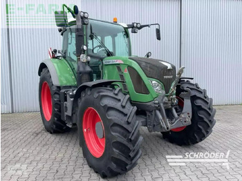 Traktor FENDT 724 Vario