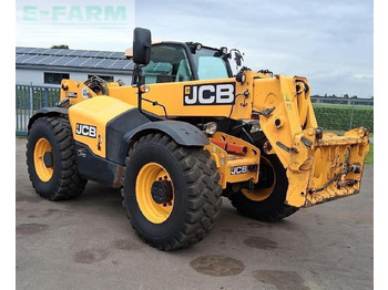 Teleskopický manipulátor JCB