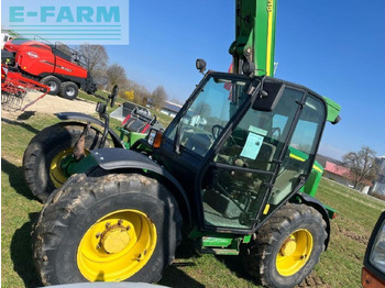 Teleskopický manipulátor JOHN DEERE