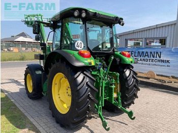 Traktor John Deere 5090m: obrázek 4