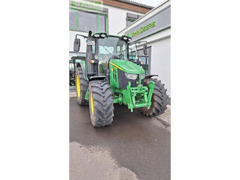 Traktor JOHN DEERE 6090M