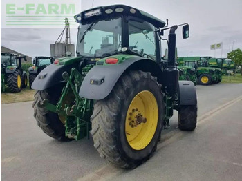 Traktor John Deere 6215r: obrázek 3