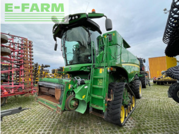 Sklízecí mlátička JOHN DEERE S690