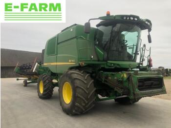 Sklízecí mlátička JOHN DEERE T660