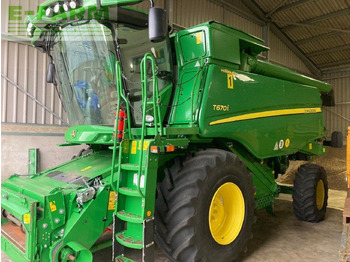 Sklízecí mlátička JOHN DEERE T670