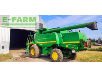 Sklízecí mlátička JOHN DEERE W660