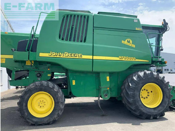 Sklízecí mlátička JOHN DEERE