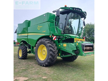 Sklízecí mlátička JOHN DEERE S780