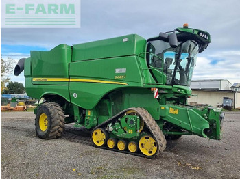 Sklízecí mlátička JOHN DEERE S685