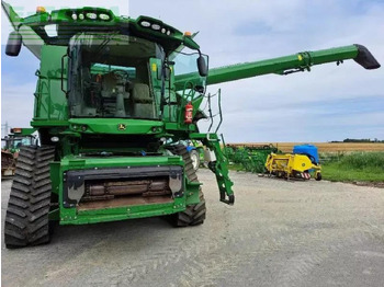 Sklízecí mlátička John Deere s780: obrázek 2