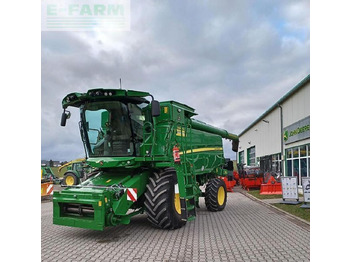 Sklízecí mlátička JOHN DEERE T550