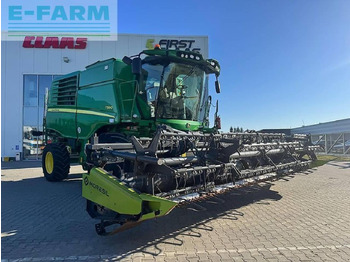 Sklízecí mlátička JOHN DEERE T560