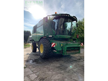 Sklízecí mlátička JOHN DEERE T660