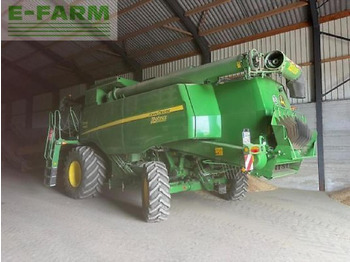 Sklízecí mlátička JOHN DEERE T660