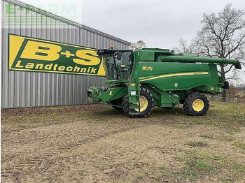 Sklízecí mlátička JOHN DEERE W660