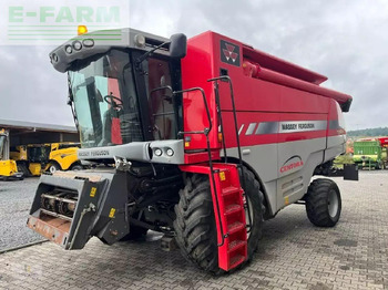 Sklízecí mlátička MASSEY FERGUSON