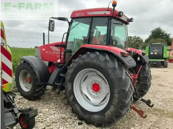 Traktor McCORMICK