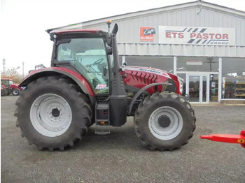 Traktor McCORMICK