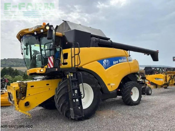 Sklízecí mlátička NEW HOLLAND CR9070