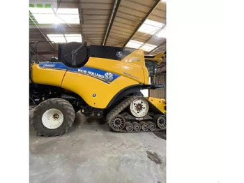 Sklízecí mlátička NEW HOLLAND CR series