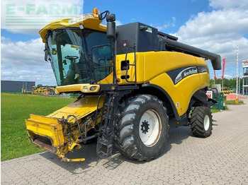 Sklízecí mlátička NEW HOLLAND CX series