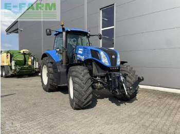 Traktor NEW HOLLAND T8