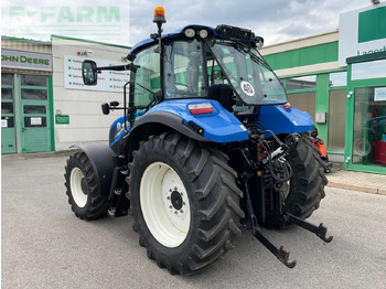 Traktor New Holland t5.120 ec EC: obrázek 4
