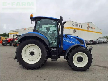 Traktor NEW HOLLAND T5