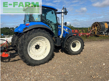 Traktor New Holland t5.95: obrázek 3