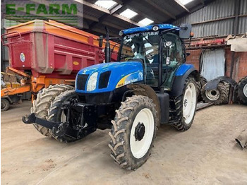 Traktor NEW HOLLAND T6000