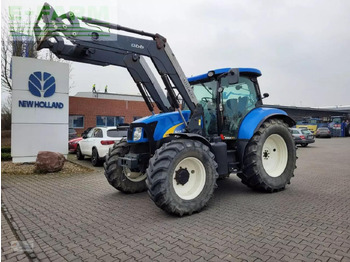Traktor NEW HOLLAND T6070