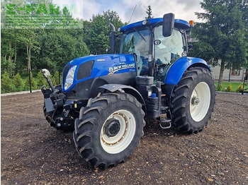 Traktor NEW HOLLAND T7.200