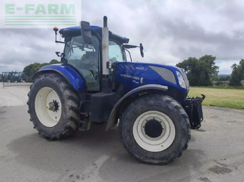 Traktor NEW HOLLAND T7.245