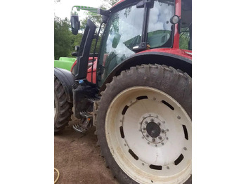 Traktor Valtra n 134 versu Versu: obrázek 4