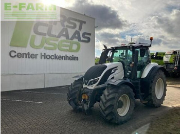 Traktor VALTRA T174