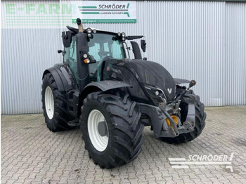 Traktor VALTRA T214