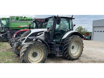 Traktor VALTRA T-series