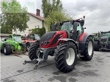 Traktor VALTRA T234
