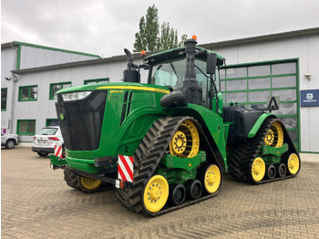 Traktor JOHN DEERE