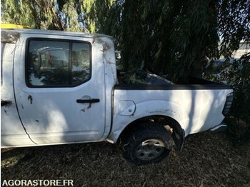 Pick-up NISSAN NAVARRA - 2013 - 200000KM - CX496PF: obrázek 4