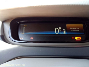 Osobní auto RENAULT