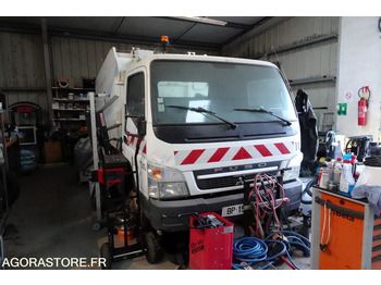 Nákladní auto MITSUBISHI