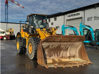 Kolový nakladač CATERPILLAR 966M