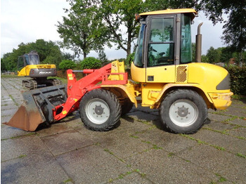 Kolový nakladač VOLVO L30